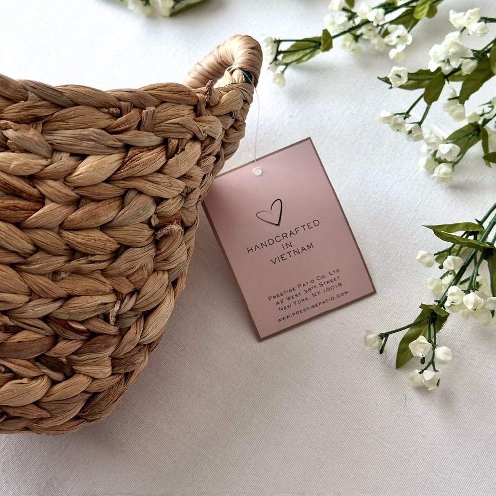 Small Natural Woven Basket - Picture 3 of 8